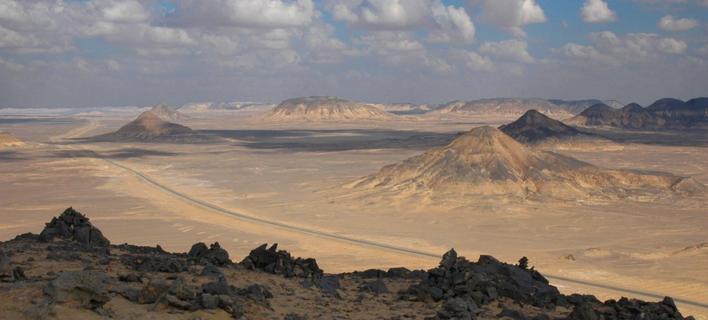 Bahariya Oasis Black desert